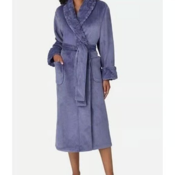 Carole Hochman Ladies' Plush Wrap Robe, Size M, New - Picture 1 of 9